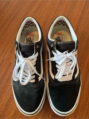 Vans Black and White Old Skool Skate Shoe